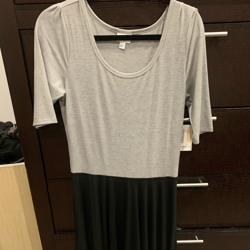 LulaRoe black and gray Nicole Size Large